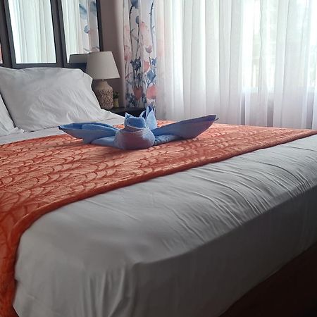 El Encanto Condominiums 자코 외부 사진