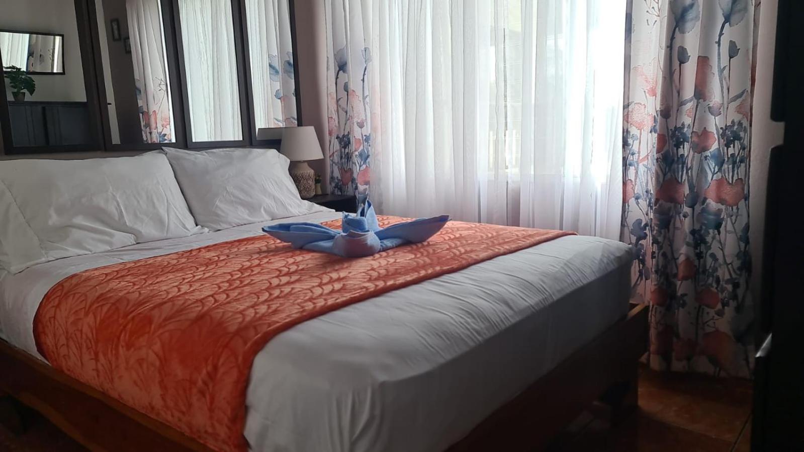 El Encanto Condominiums 자코 외부 사진